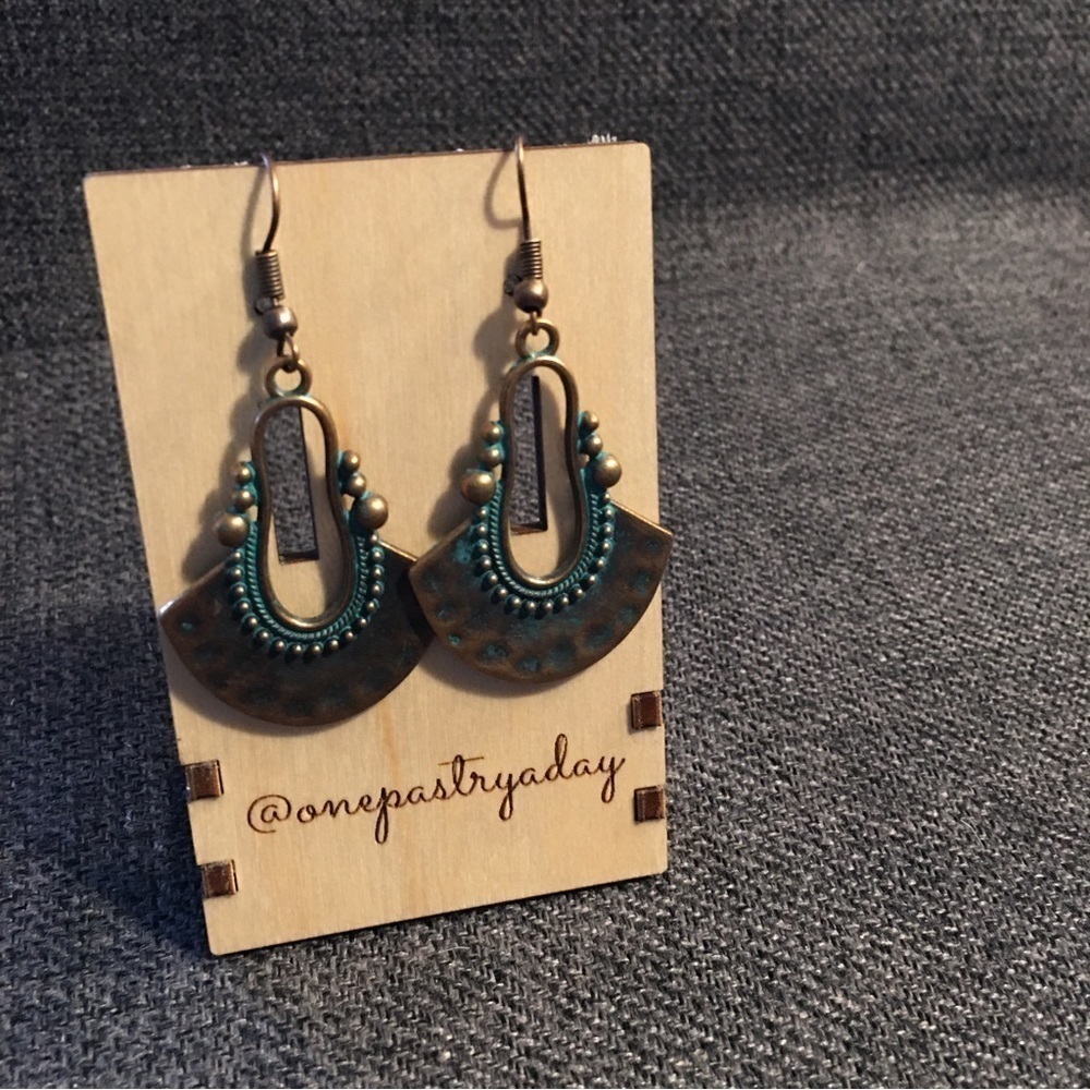 Boho, Western Flair Fashion Dangle Hammered Metal Earrings, Cooper, Turquoise - Picture 11 of 14